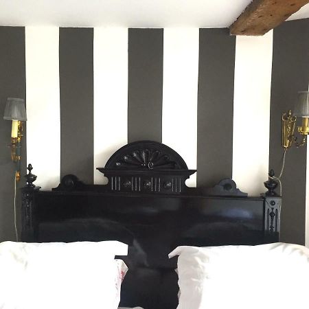 Inn Old Amsterdam B&B Bagian luar foto
