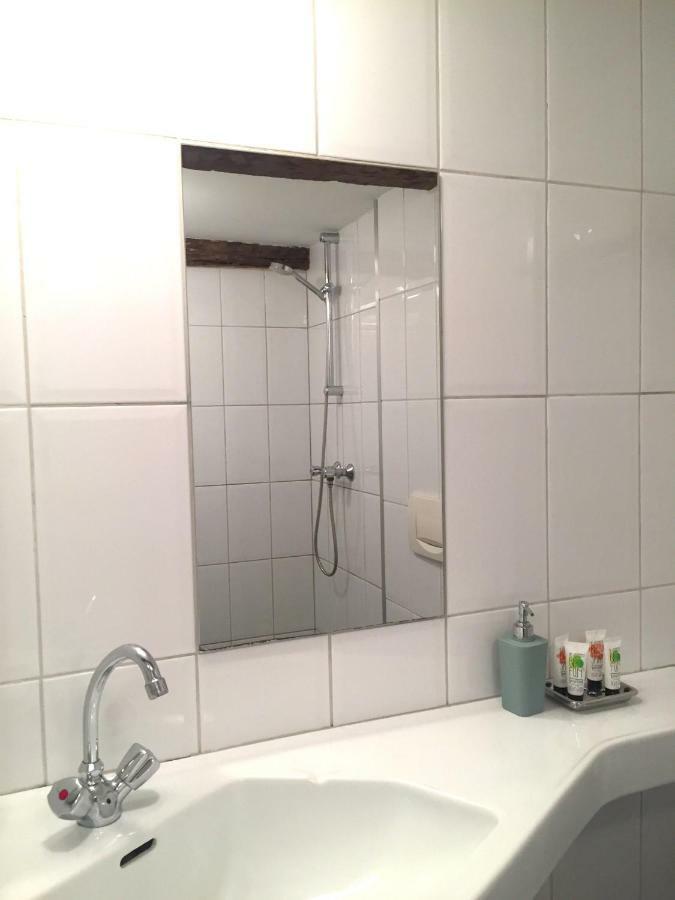 Inn Old Amsterdam B&B Bagian luar foto